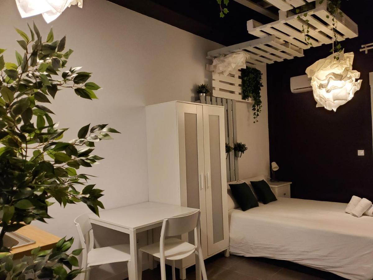 Small And Cozy Rooms - G 발렌시아 외부 사진