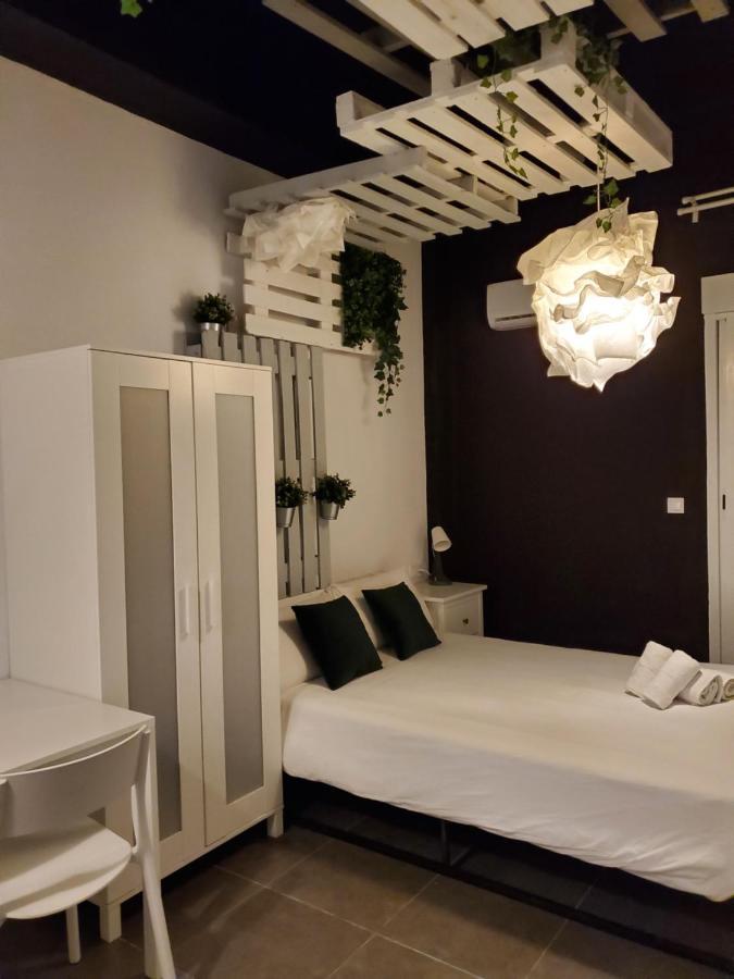 Small And Cozy Rooms - G 발렌시아 외부 사진